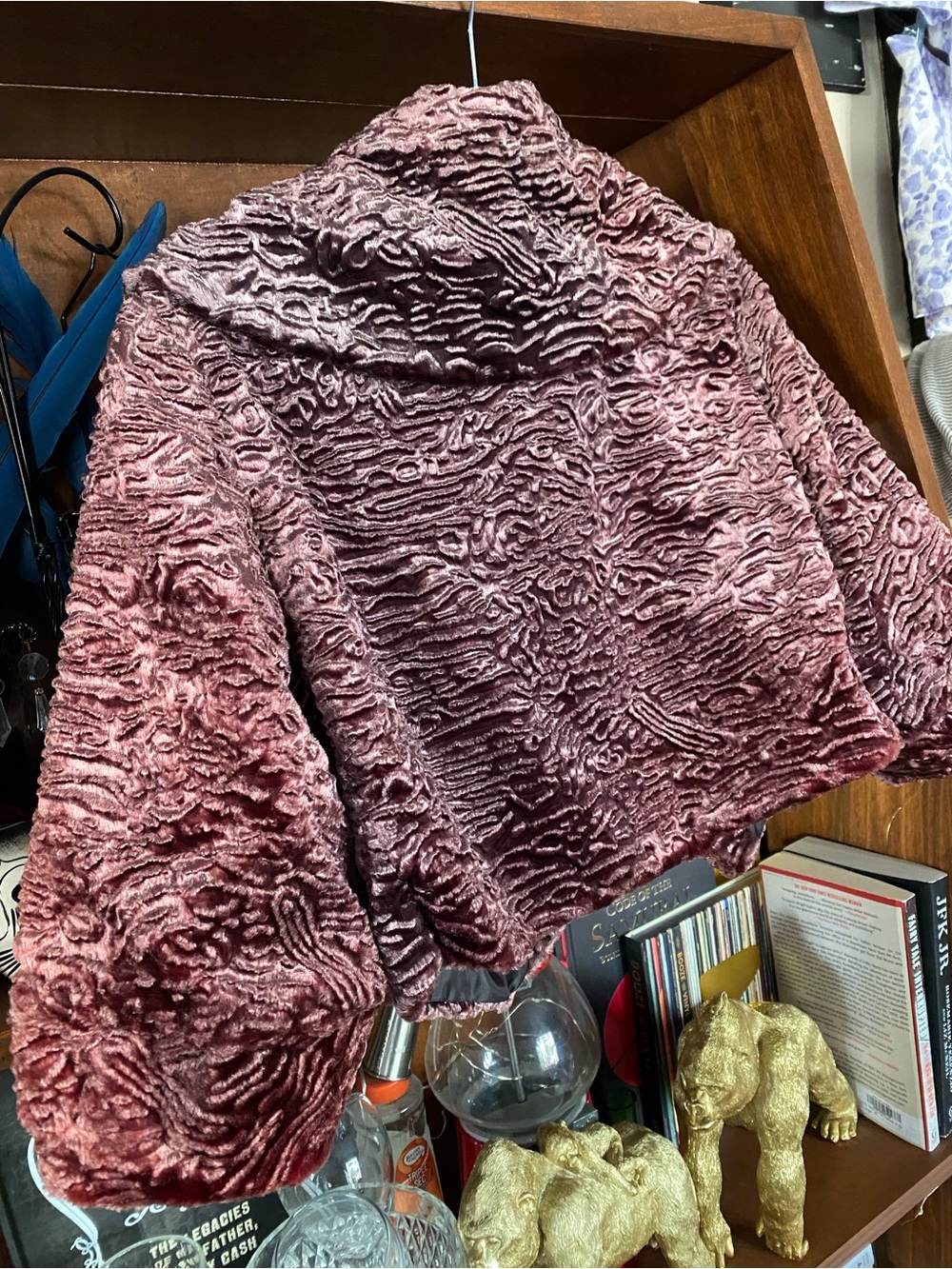 Rinascimento - Plush Textured Renaissance Cape Jacket - Iridescent Mauve - Large